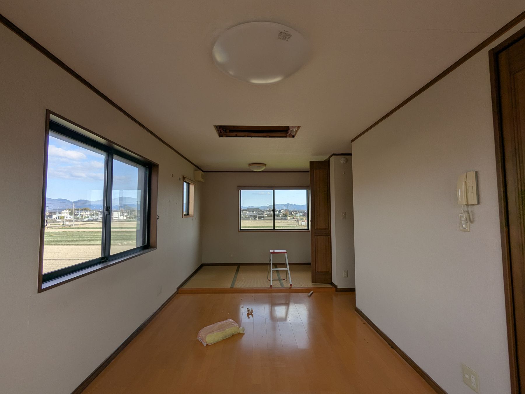 国府町の家 施工前の室内